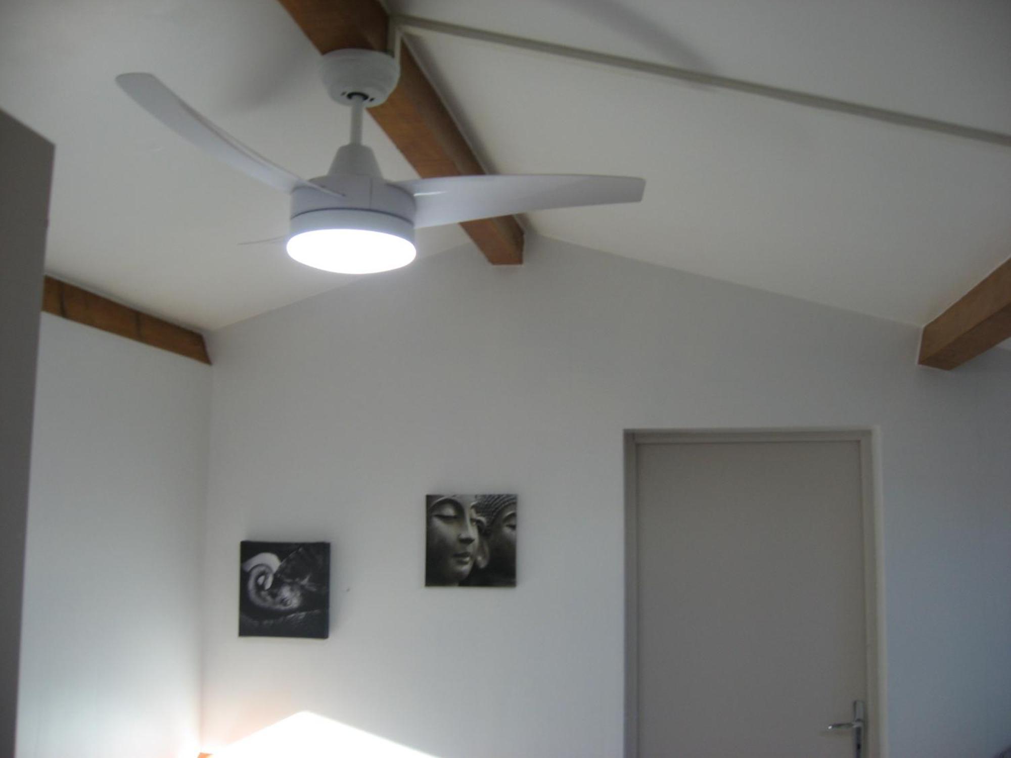 Apartamento T 2 Avec Velux Sous Les Combes De 34 M2 La Londe-les-Maures Exterior foto
